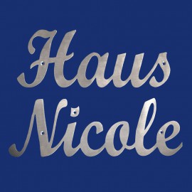 Fassaden-Schriftzug Schreibschrift "Haus Nicole" 