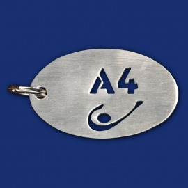 kleiner ovaler Hotel Schlüsselanhänger mit Logo