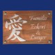 Kupferschild mit chinesischem Schriftzeichen und silbernem Hintergrund