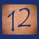 Hausnummer 12 mit versetzten Zahlen aus Kupfer unbehandelt